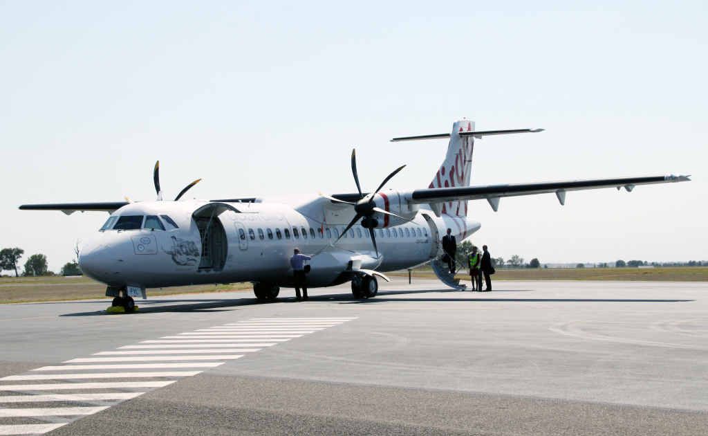 The brand new Virgin Australia ATR 72-500 touches down in Emerald. The brand new Virgin Australia ATR 72-500 touches down in Emerald.